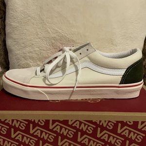 Men’s Vans size 10.5